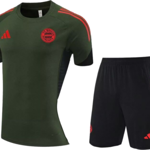 Conjuntos de Entrenamiento Bayern Munich 2025/26 | Away
